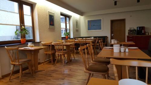 Hostal G�stehaus Ruh - Non-smoking