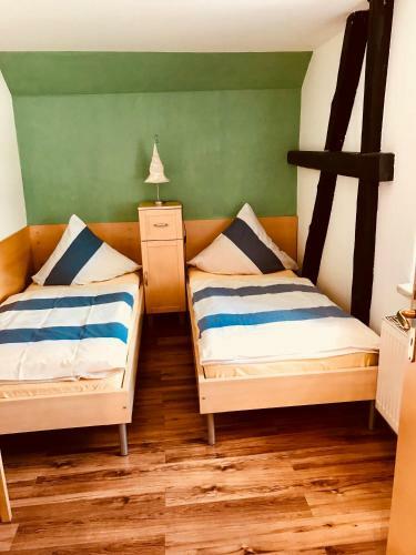 Apartamento Ferienwohnungen "am M�hlteich"