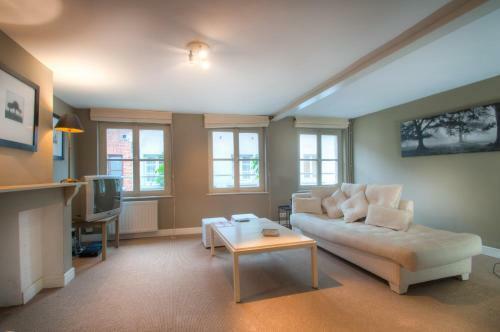 Apartamento Be And Be Sablon 11