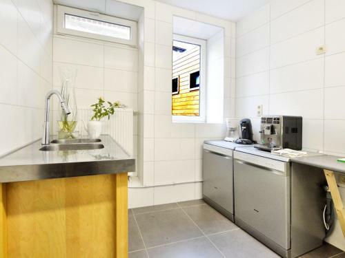 Luxurious Holiday Home In Waimes With Jacuzzi