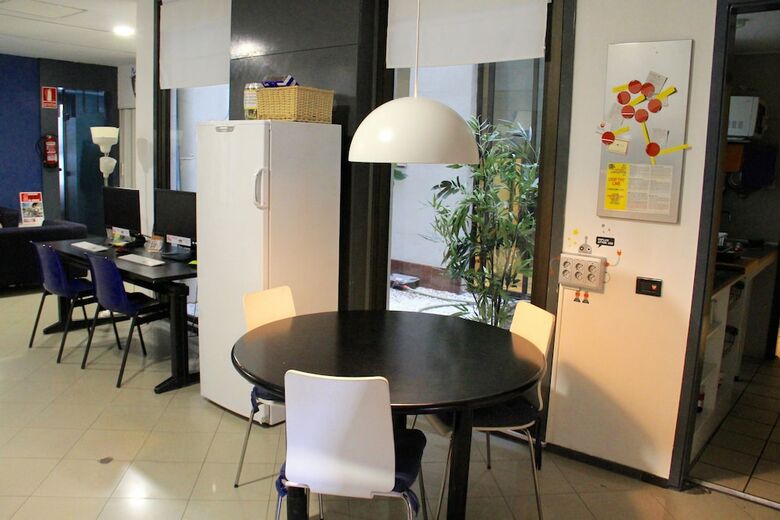 Albergue Alternative Creative Youth Home