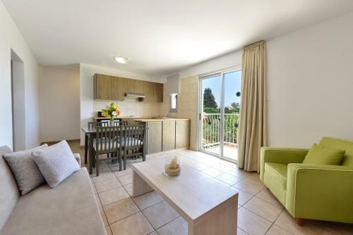 Apartamento Makronisos Village