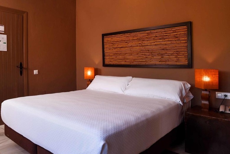 Chillout Hotel Tres Mares