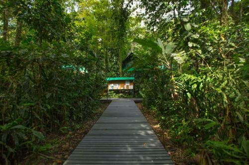 Almonds And Corals Lodge