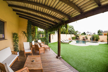 Arohaz Hotel & Gastrobar