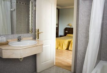 Hotel Torrebillela