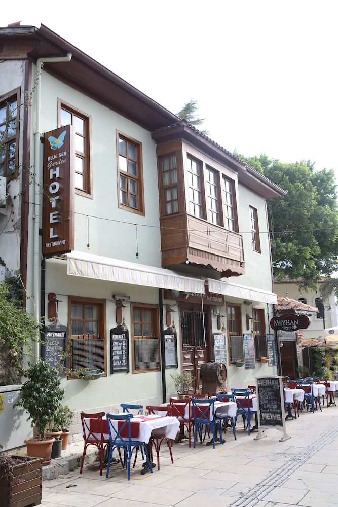 Blue Sea Garden Hotel