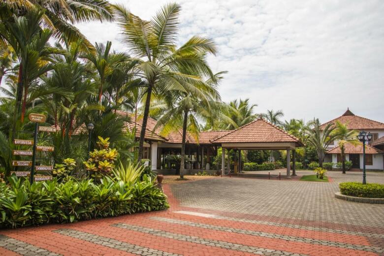 Hotel Backwater Ripples Kumarakom