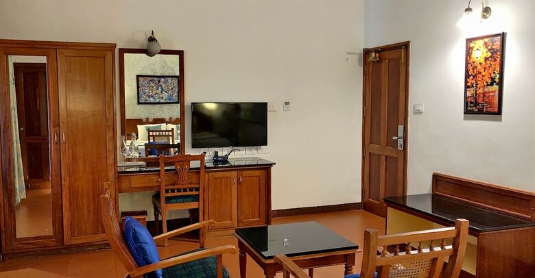 Hotel Backwater Ripples Kumarakom
