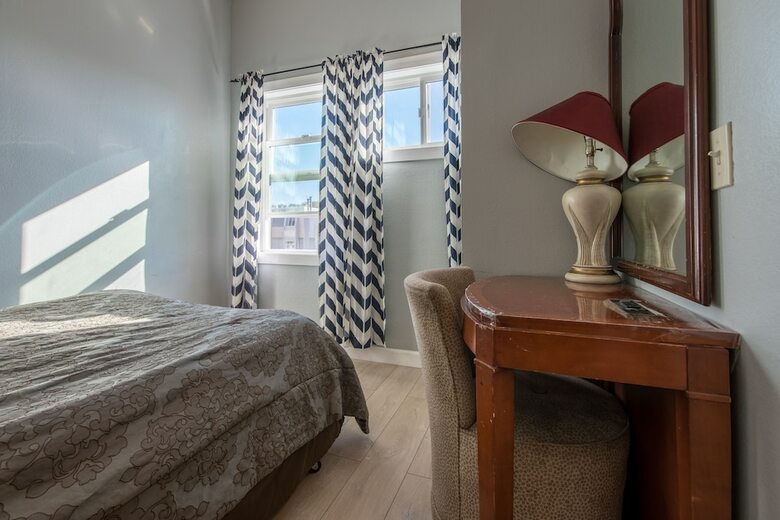 Albergue European Guest House