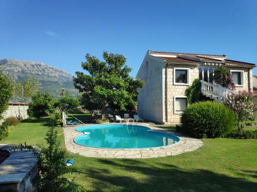 Leisure House Jovovic