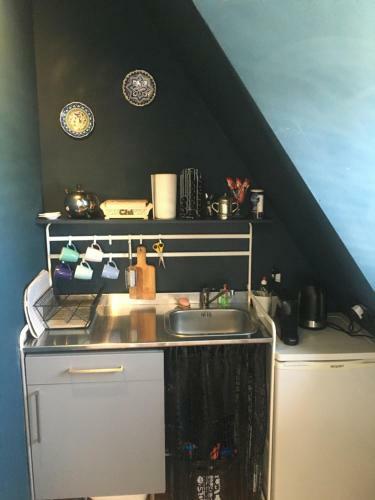 Hostal B&B Central