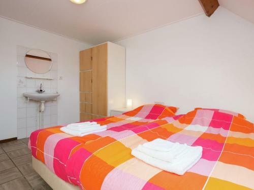 Spacious Apartment In Oosterend Terschelling Amidst Meadows