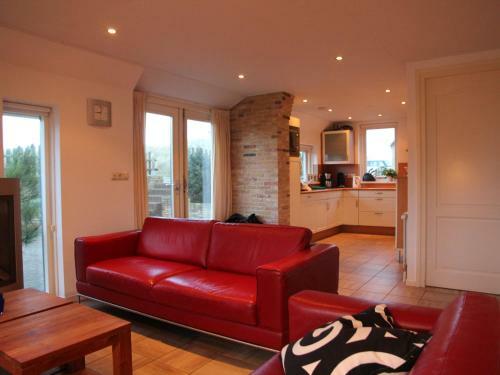 Comfortable Cottage Near Sea In Oosterend Terschelling