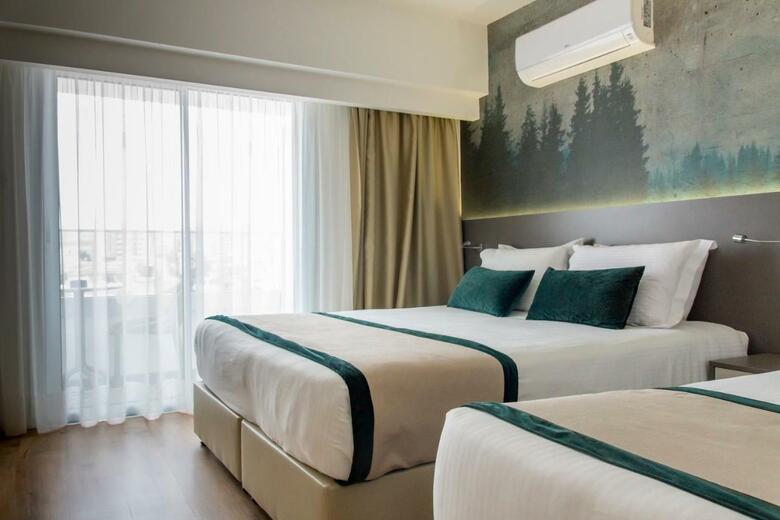 Hotel Pefkos