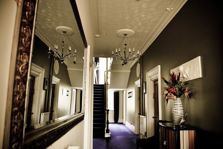 Hostal Washington House Hotel