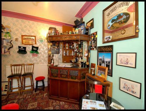 Hostal Winston House