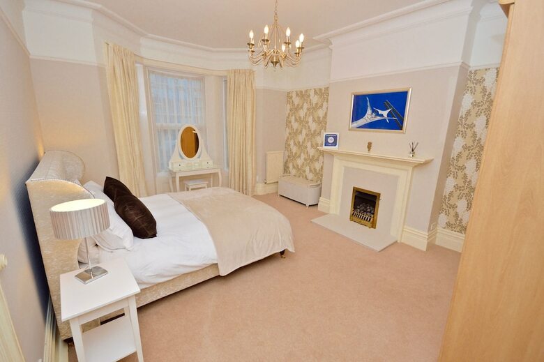 Stonefield Apartments