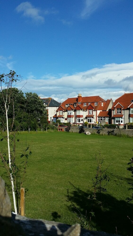 Sunrise Apartments