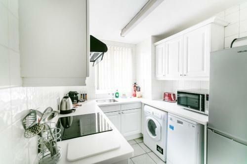 Park Lane Apartments/shaw House