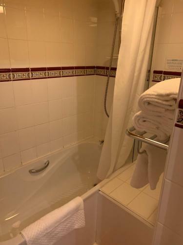 The Claremont Hotel-adult Only