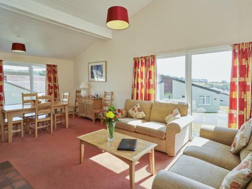 Chudleigh Bungalow 10