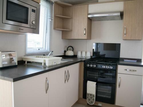 Bude Holiday Resort - Families And Couples Only