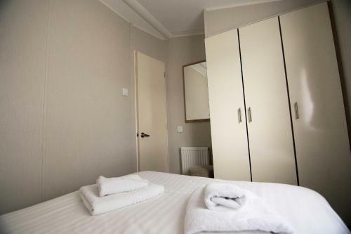 Bude Holiday Resort - Families And Couples Only