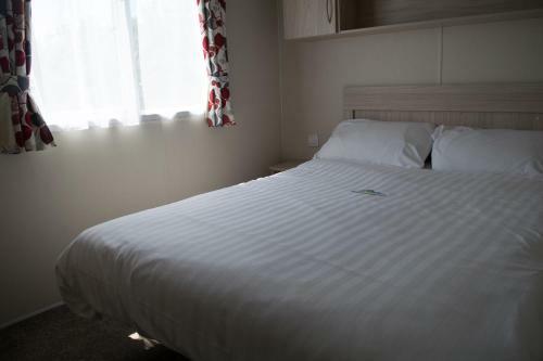 Bude Holiday Resort - Families And Couples Only