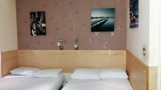 Tony S House Hotel