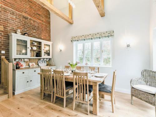Pond Cottage