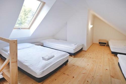 Hostal Restaurace A Pension H?eb�k�rna