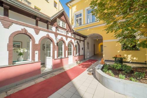 Boutique Hotel Three Lilies