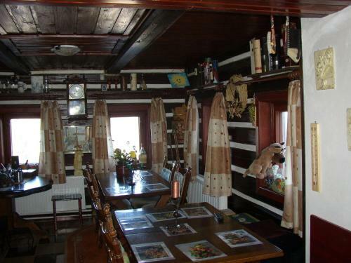 Hostal Guest House Leona