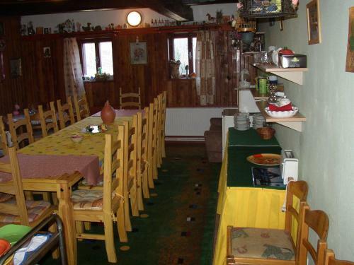 Hostal Guest House Leona