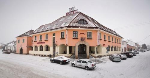 Hotel N