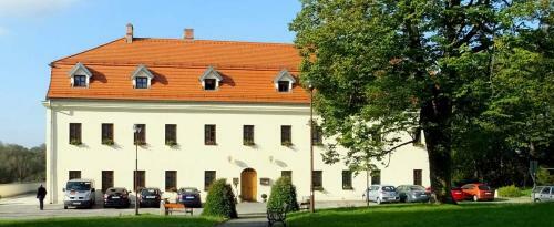 Hotel Z�mek Hav�?ov