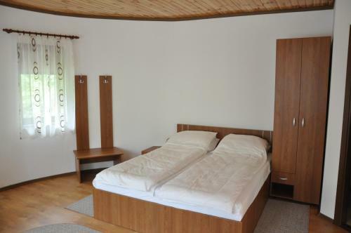 Hostal Popasul Vanatorilor