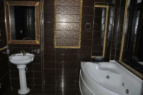 Hostal Casa Cu Farfurii