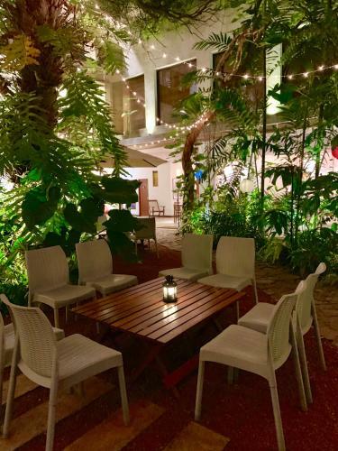 Hostal Sayura House