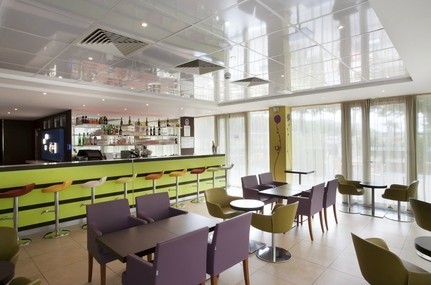 Hotel Holiday Inn Express Paris-canal De La Villette