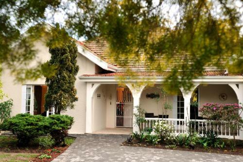 Everwood Manor Bed And Breakfast