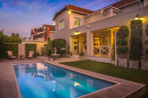 Hostal Bright On 5th Guest House