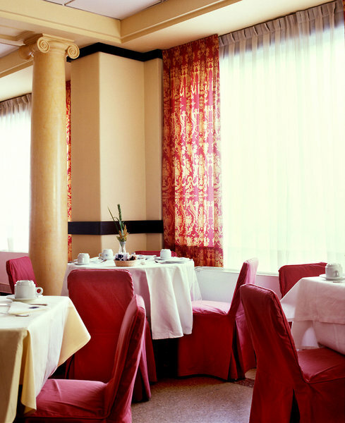 Rex Hotel
