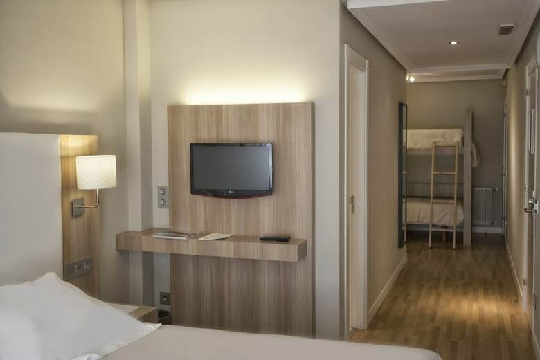 Hotel Arcea Los Lagos