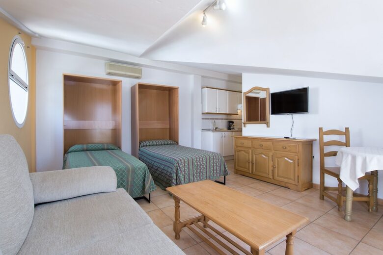 Apartamentos La Fonda