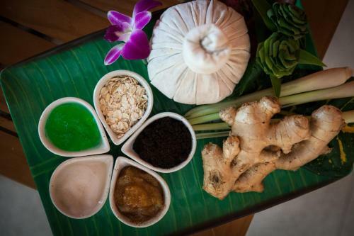 Hotel Mai Holiday By Mai Khao Lak