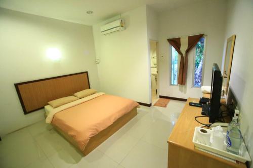 Baanpooya Hotel And Resort