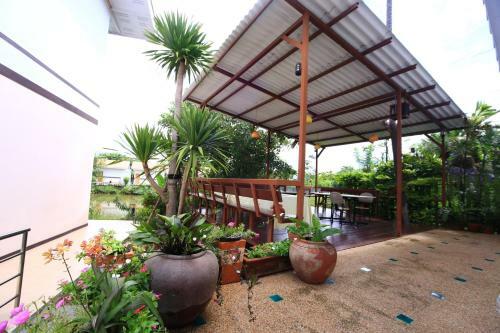 Baanpooya Hotel And Resort