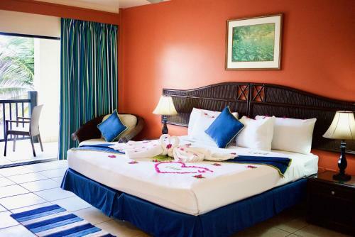 Tropikist Beach Hotel And Resort